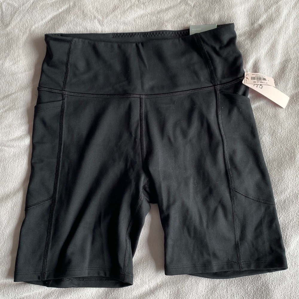 NWT Victoria’s Secret High Rise Pocket Bike Short - 8 / Medium